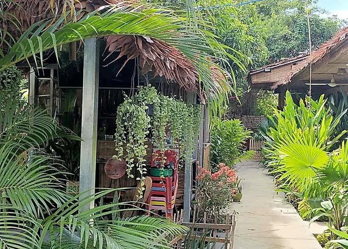 Hotel Homesteading
