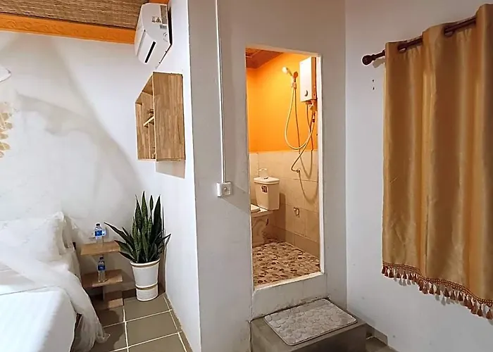 Hotel Homesteading
